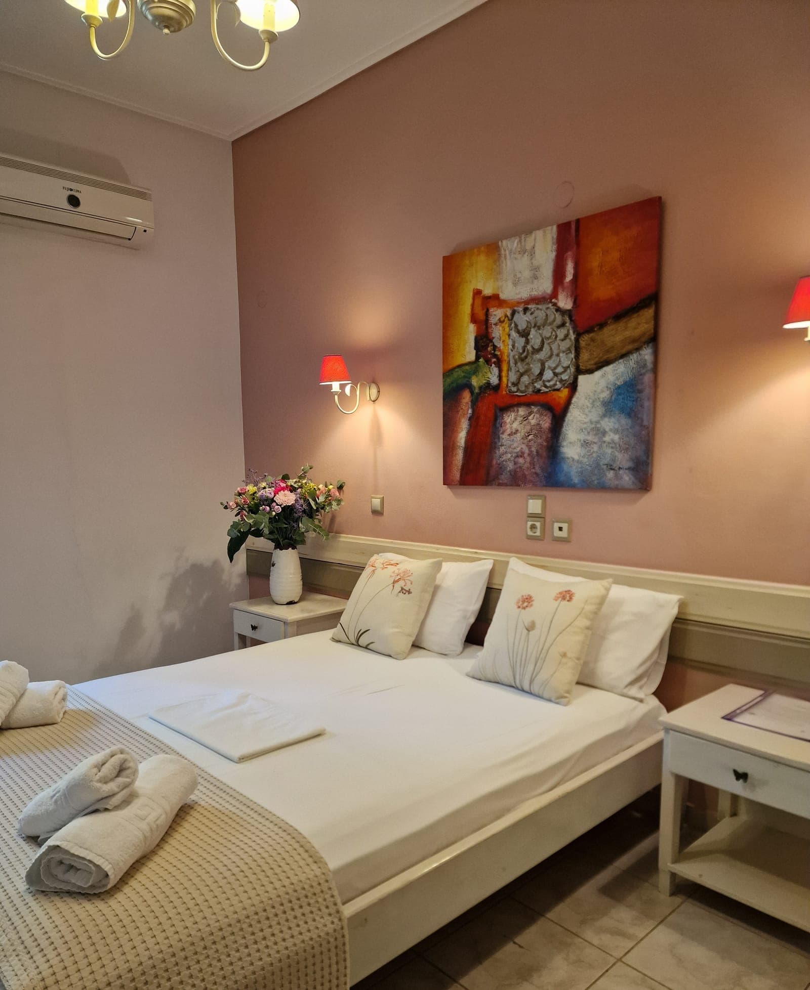Room 27 – photo 1