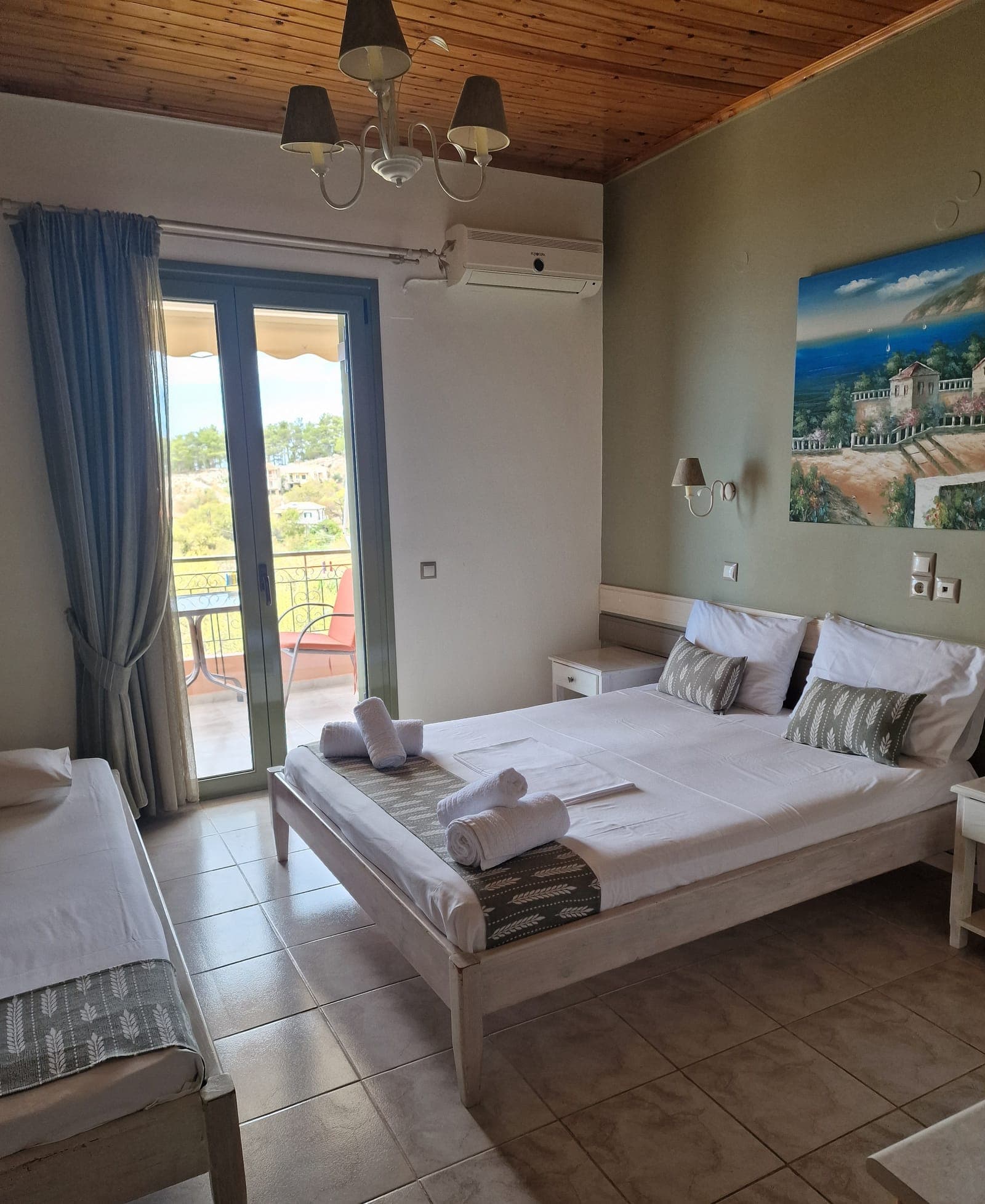Room 31 – photo 1